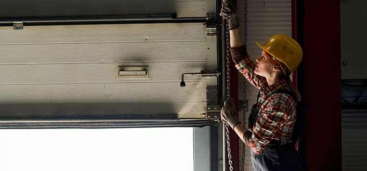 Addressing Common Garage Door Stoppage Issues in Lake Elsinore, CA