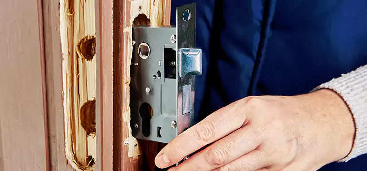 Garage Door Lock Replacement Lake Elsinore